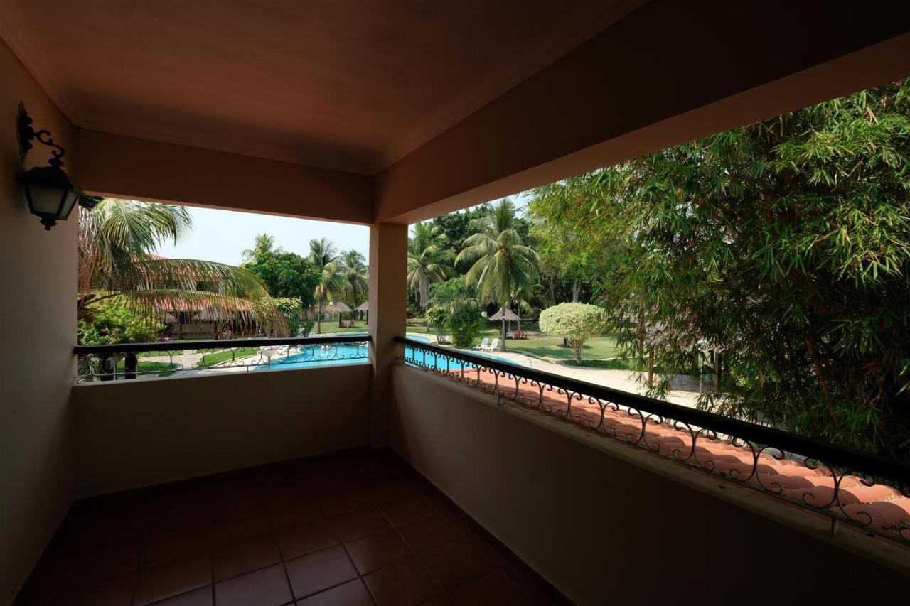 El Pantanal Hotel & Resort Puerto Quijarro  Zewnętrze zdjęcie
