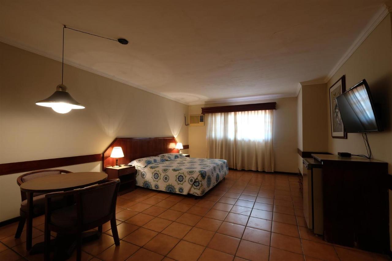 El Pantanal Hotel & Resort Puerto Quijarro  Zewnętrze zdjęcie