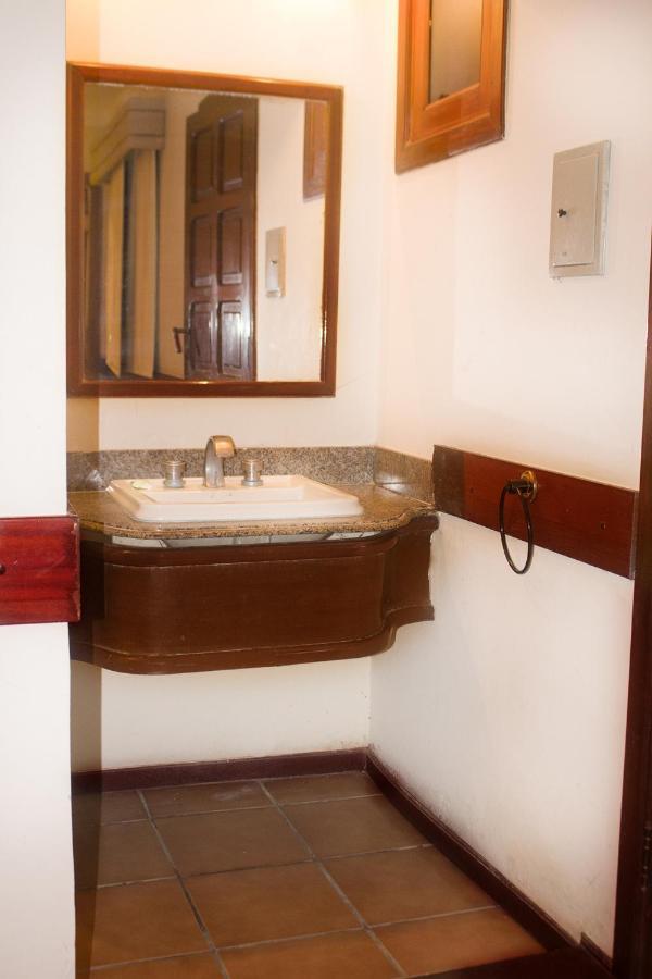 El Pantanal Hotel & Resort Puerto Quijarro  Zewnętrze zdjęcie