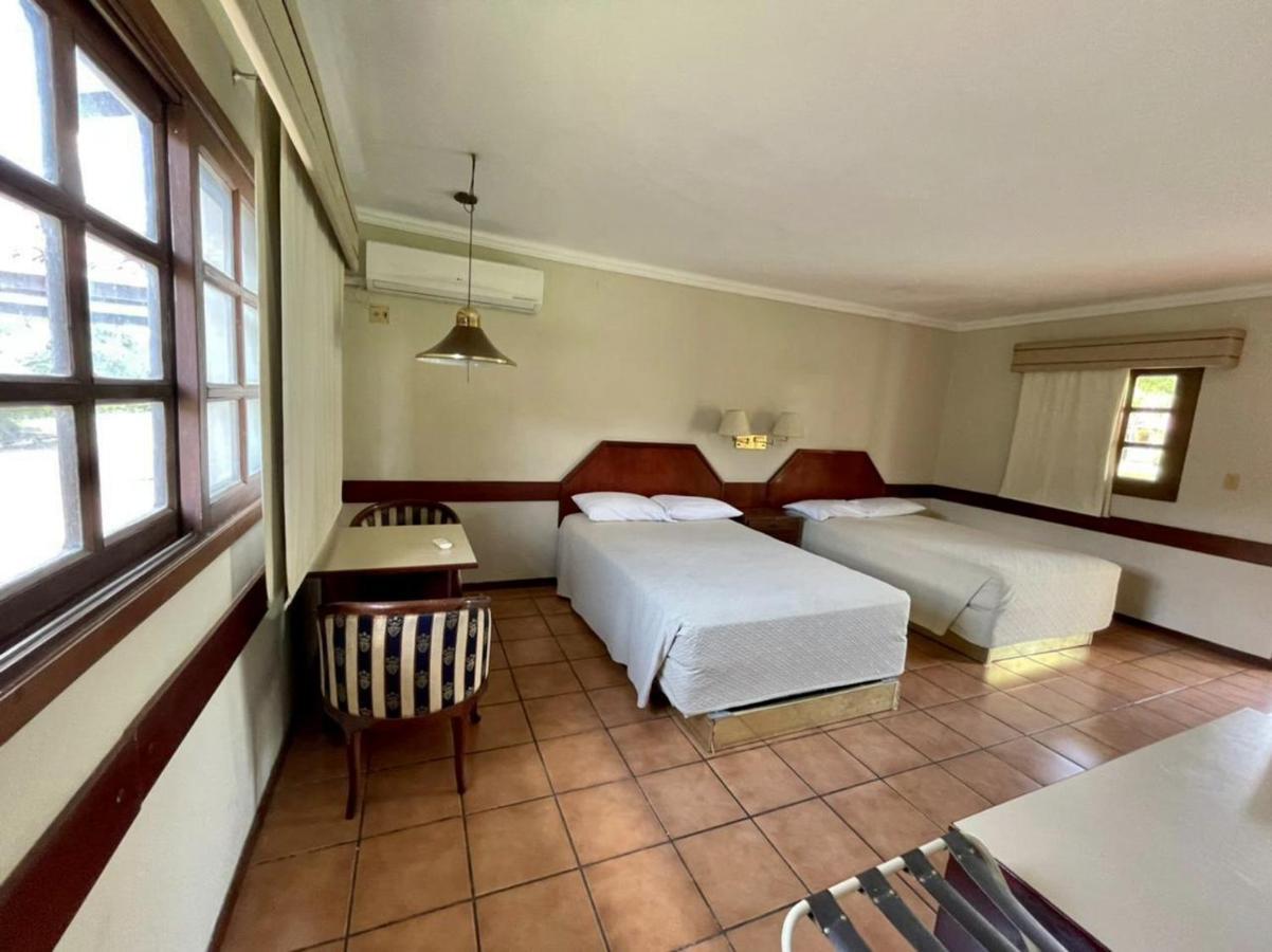 El Pantanal Hotel & Resort Puerto Quijarro  Zewnętrze zdjęcie